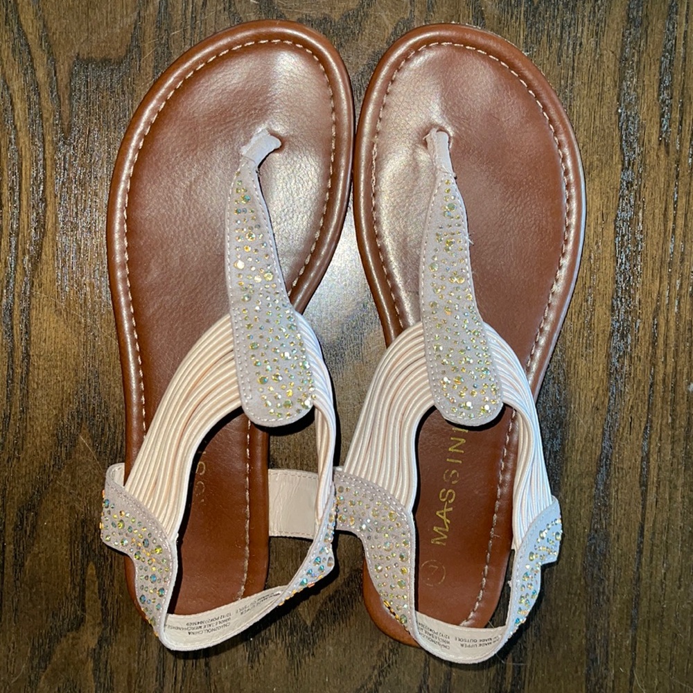 Hardly been worn sandals
